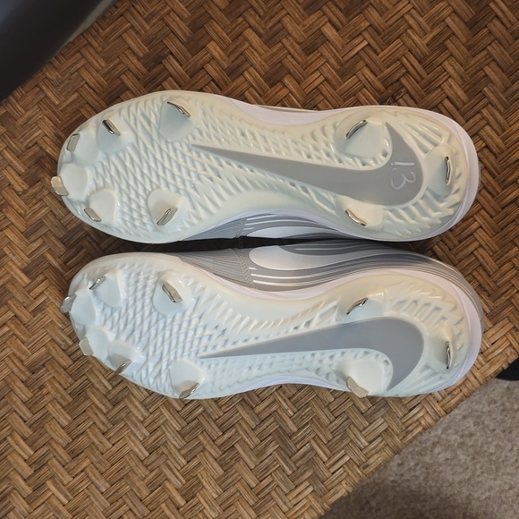 NWT Nike Softball cleats (Adult) - Picture 4 of 4